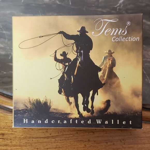 Brown Vegan leather croc design embossed - Picture 6 of 7